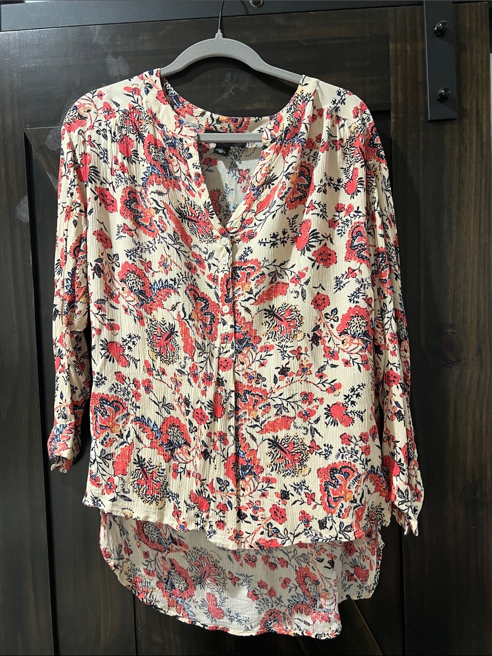 Nine West Cream Button-Front Floral Blouse with Coral and Navy